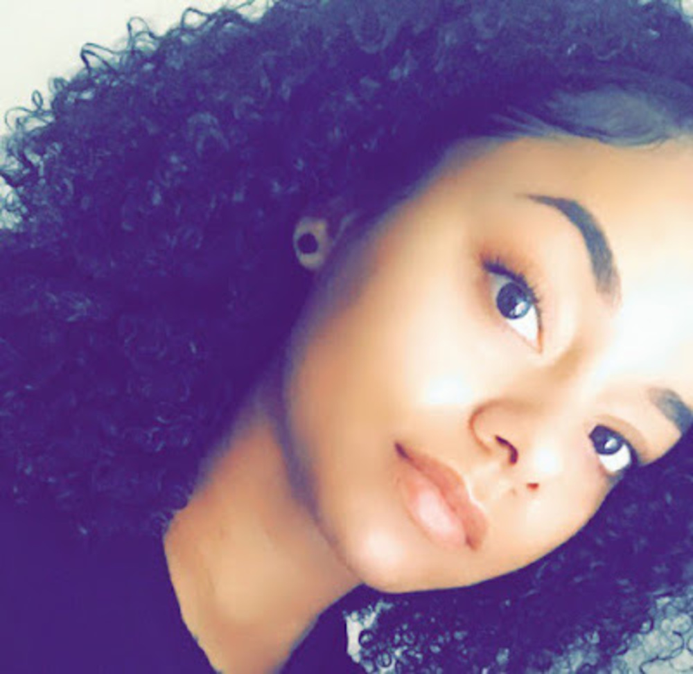Meet your Posher, Alissa